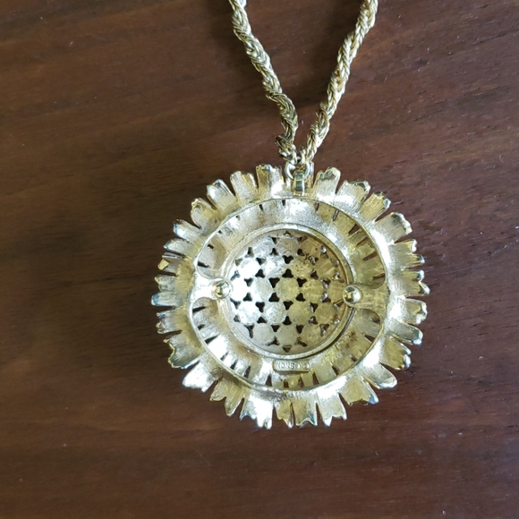 VTG Gold Sunburst Flower Necklace - Picture 5 of 7